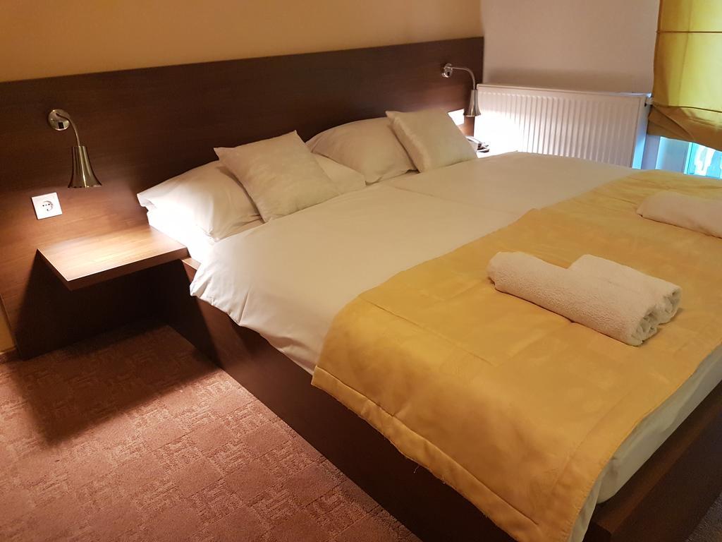 Ahar Hotel Ilidža Luaran gambar